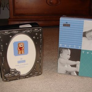 Burns picture frame/album NWT